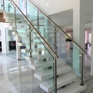 Cầu Thang Nhôm Kính NVP02